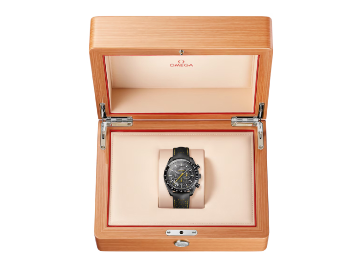 OMEGA スピードマスター ダークサイドオブザムーン アポロ8号 44.25mm 310.92.44.50.01.001