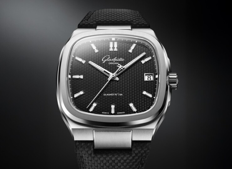 GLASHÜTTE ORIGINAL 70s 39 x 39mm ブラック文字盤 1-36-10-04-02-86
