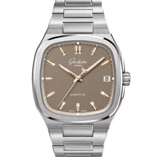 70s 39 x 39mm ブラウン文字盤 ステンレススティール ブレスレット