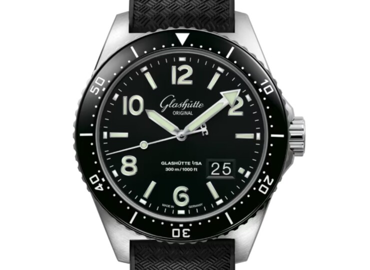 GLASHÜTTE ORIGINAL SeaQパノラマデイト 43.2mm ブラック文字盤 ステンレススティール ブラック ラバーストラップ 1-36-13-01-80-33