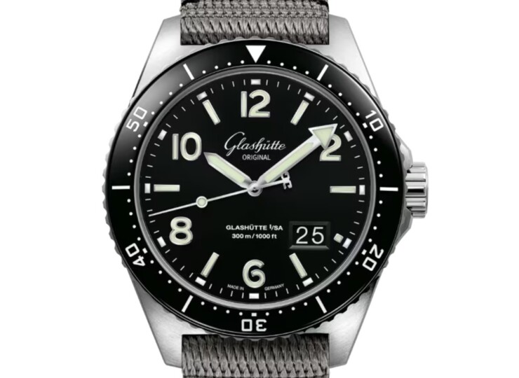 GLASHÜTTE ORIGINAL SeaQパノラマデイト 43.2mm ブラック文字盤 ステンレススティール グレー シンセティック 1-36-13-01-80-34