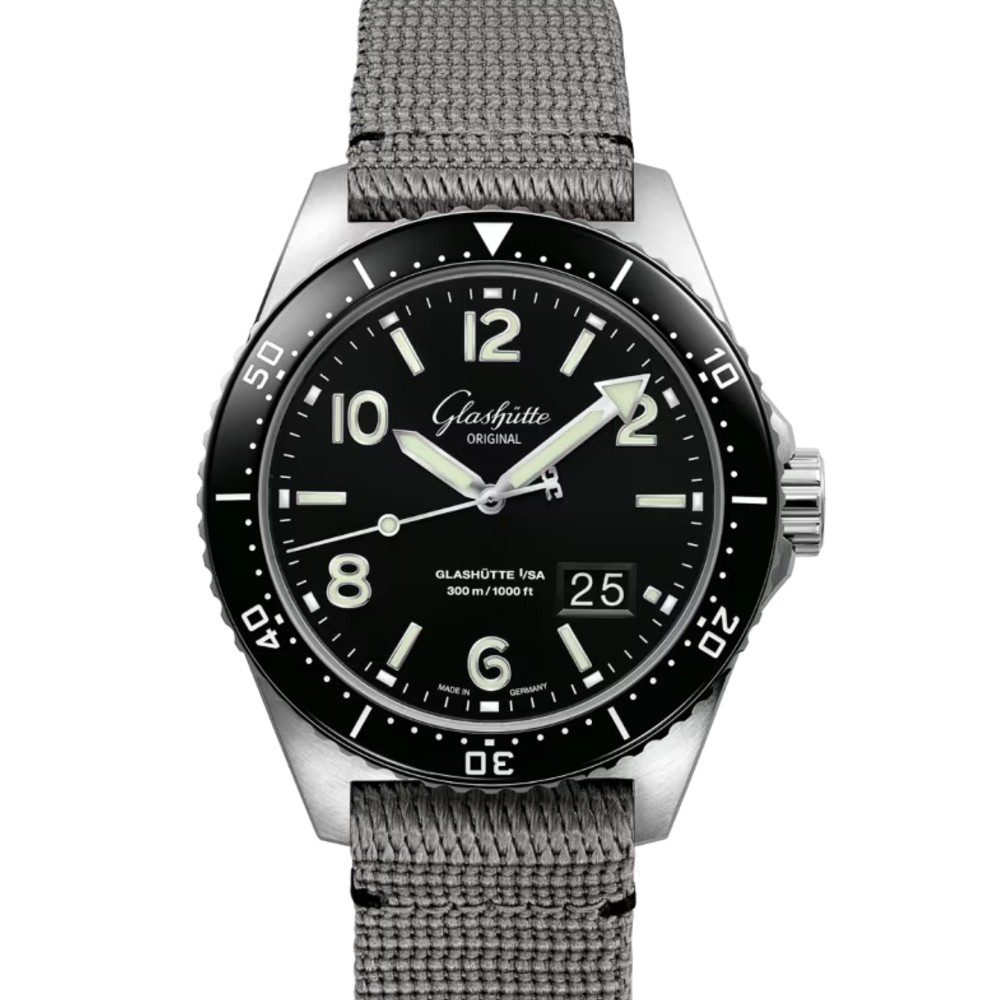 GLASHÜTTE ORIGINAL SeaQパノラマデイト 43.2mm ブラック文字盤 ステンレススティール グレー シンセティック 1-36-13-01-80-34