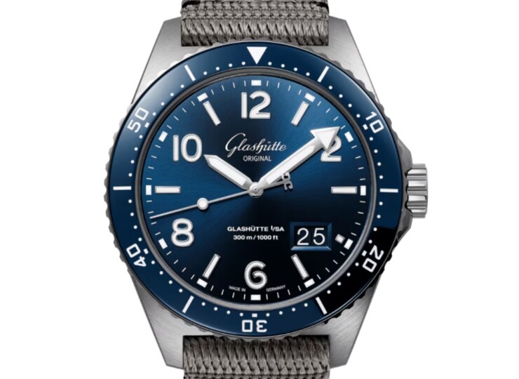 GLASHÜTTE ORIGINAL SeaQパノラマデイト 43.2mm ラディアントブルー文字盤 ステンレススティール グレー シンセティック 1-36-13-02-81-34