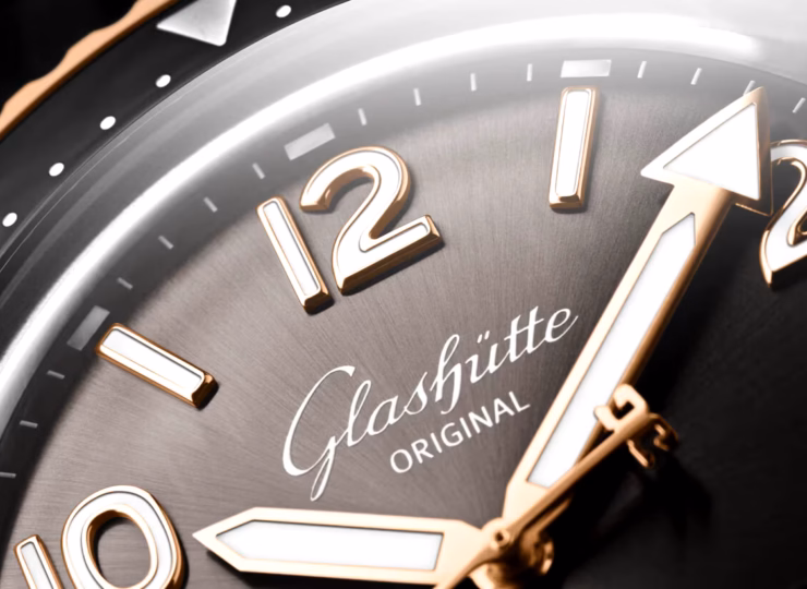 GLASHÜTTE ORIGINAL SeaQパノラマデイト 43.2mm グレー文字盤 ステンレススティール/レッドゴールド ブラック ラバーストラップ 1-36-13-04-91-33