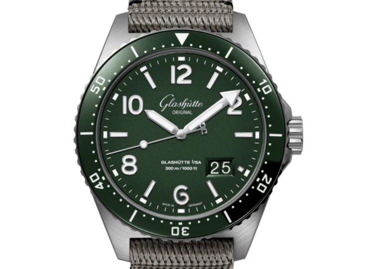 GLASHÜTTE ORIGINAL SeaQパノラマデイト 43.2mm リードグリーン文字盤 ステンレススティール グレー シンセティック 1-36-13-07-83-34