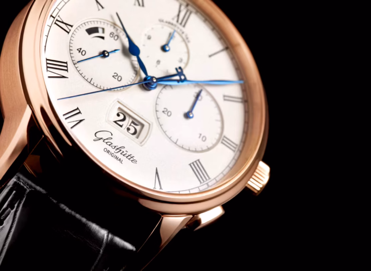GLASHÜTTE ORIGINAL セネタ・クロノグラフ・パノラマデイト 42mm シルバーグレイン文字盤 1-37-01-01-05-30