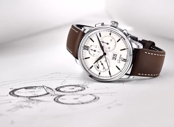 GLASHÜTTE ORIGINAL セネタ・クロノグラフ・パノラマデイト 42mm ホワイト文字盤 ステンレススティール ブラウン カーフ 1-37-01-05-02-35