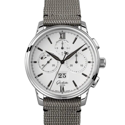 セネタ・クロノグラフ・パノラマデイト 42mm ホワイト文字盤 ステンレススティール グレー シンセティック