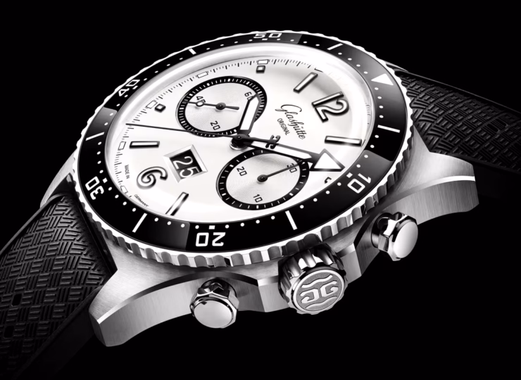 GLASHÜTTE ORIGINAL SeaQクロノグラフ 43.2mm シルバー文字盤 ステンレススティール ブラック ラバーストラップ 1-37-23-03-80-33
