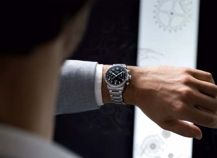 GLASHÜTTE ORIGINAL セネタ・クロノグラフ ナビゲーター 41mm マットブラック文字盤 ステンレススティール ブレスレット 1-37-24-20-12-71