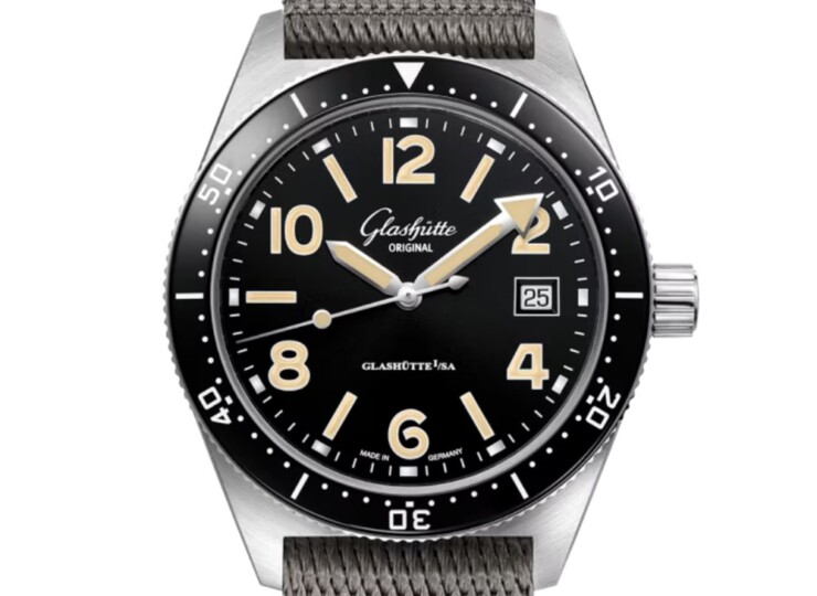 GLASHÜTTE ORIGINAL SeaQ 39.5mm ブラック文字盤 ステンレススティール グレー シンセティック 1-39-11-06-80-34