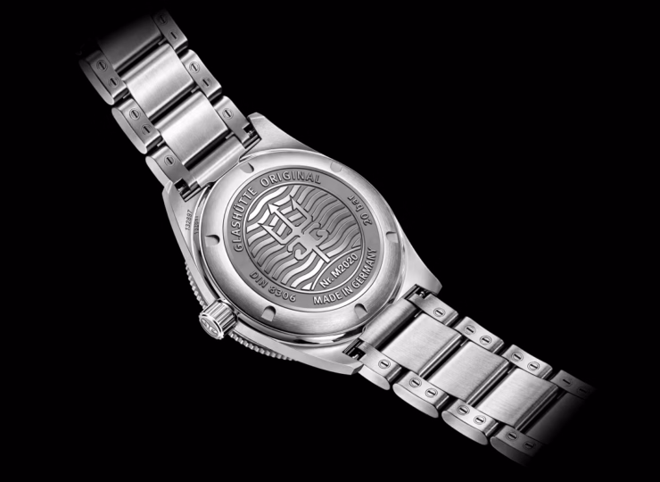 GLASHÜTTE ORIGINAL SeaQ 39.5mm ラディアントブルー文字盤 ステンレススティール ブレスレット（Ref.1-39-11-09-81-70） 1-39-11-09-81-70