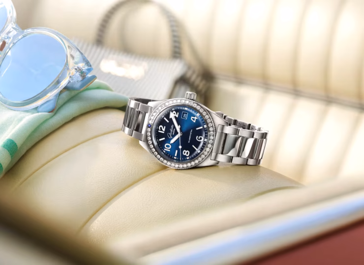 GLASHÜTTE ORIGINAL SeaQ 39.5mm ラディアントブルー文字盤 ステンレススティール ブレスレット(Ref.1-39-11-09-82-70) 1-39-11-09-82-70