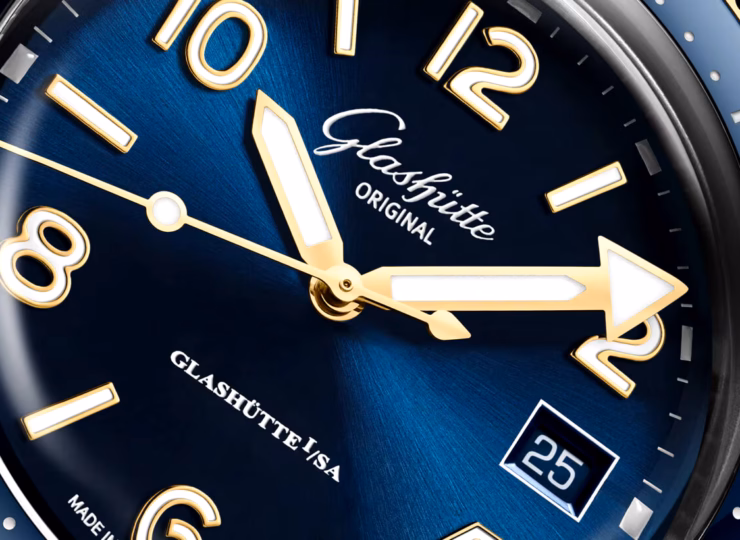 GLASHÜTTE ORIGINAL SeaQ 39.5mm ブルー文字盤 ステンレススティール／イエローゴールド ブラック ラバーストラップ 1-39-11-10-90-33