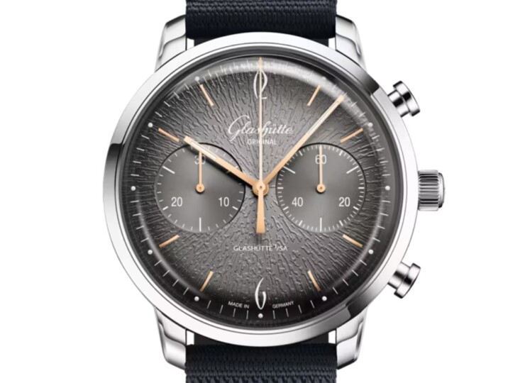 GLASHÜTTE ORIGINAL シックスティーズ・クロノグラフ 42mm グレーブラック文字盤 1-39-34-06-22-04