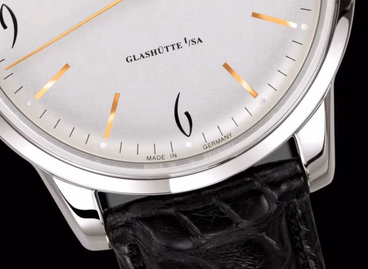 GLASHÜTTE ORIGINAL シックスティーズ 39mm シルバー文字盤 ステンレススティール 1-39-52-01-02-04