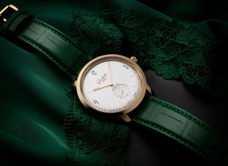 GLASHÜTTE ORIGINAL シックスティーズ・スモールセコンド 42mm シルバー文字盤 1-39-60-01-01-04