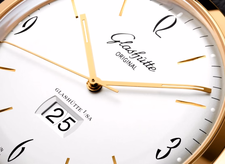 GLASHÜTTE ORIGINAL シックスティーズ・パノラマデイト 42mm シルバー文字盤 ローズゴールド 2-39-47-01-01-04