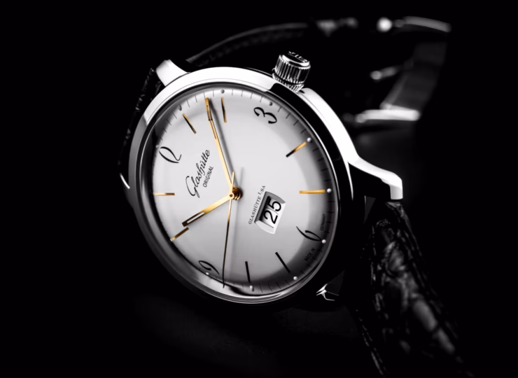 GLASHÜTTE ORIGINAL シックスティーズ・パノラマデイト 42mm シルバー文字盤 ステンレススティール 2-39-47-01-02-04