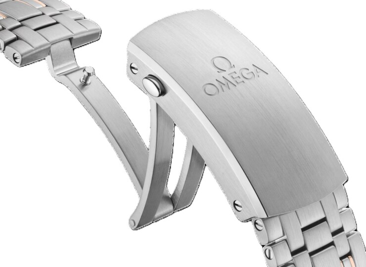 OMEGA シーマスター ダイバー300M クロノグラフ 44mm ブラック文字盤 ステンレススティール&セドナゴールド ブレスレット 210.20.44.51.01.001