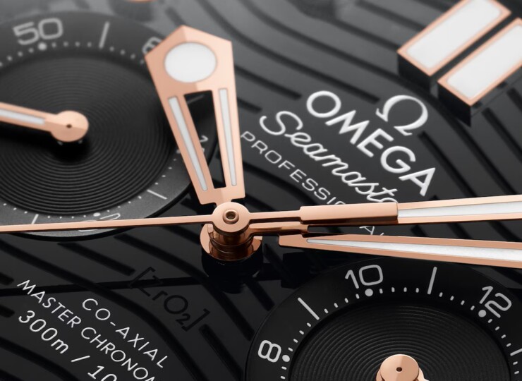 OMEGA シーマスター ダイバー300M クロノグラフ 44mm ブラック文字盤 ステンレススティール＆セドナゴールド ラバーストラップ 210.22.44.51.01.001
