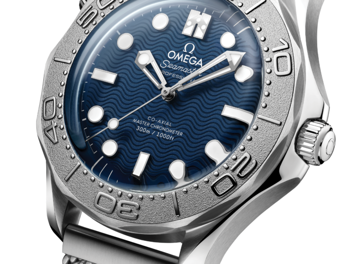 OMEGA シーマスター ダイバー300M 42mm ジェームズ・ボンド エディション ブルー文字盤 210.30.42.20.03.004