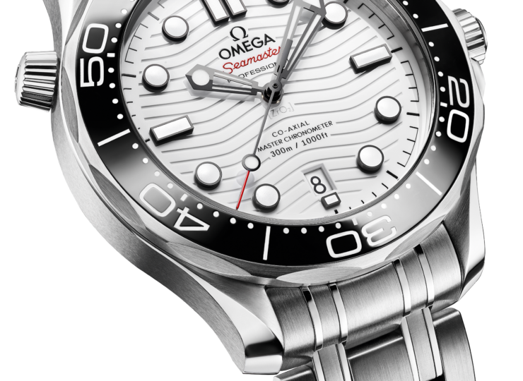 OMEGA シーマスター ダイバー300M 42mm ホワイト文字盤 ステンレススティール ブレスレット 210.30.42.20.04.001