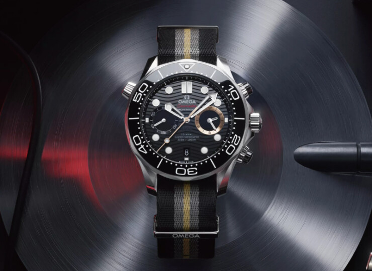OMEGA シーマスター ダイバー300M クロノグラフ 44mm 007 ファーストライト ブラック文字盤 210.32.44.51.01.002
