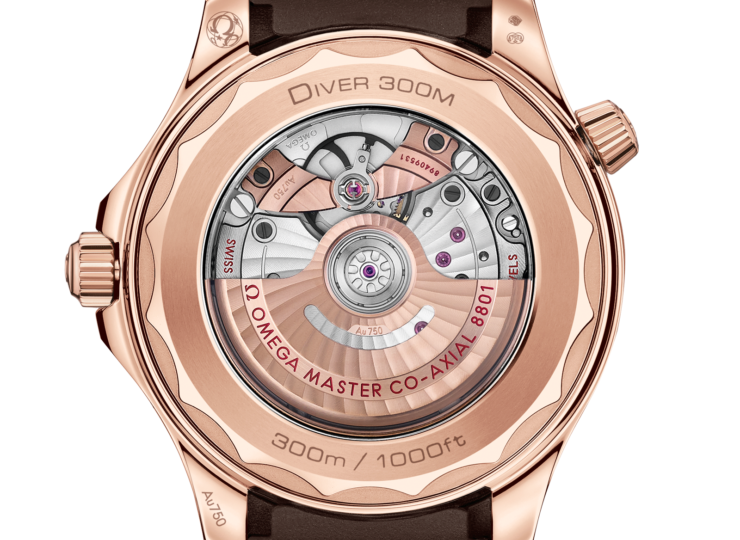 OMEGA シーマスター ダイバー300M 42mm ホワイト文字盤 セドナゴールド 210.52.42.20.04.001