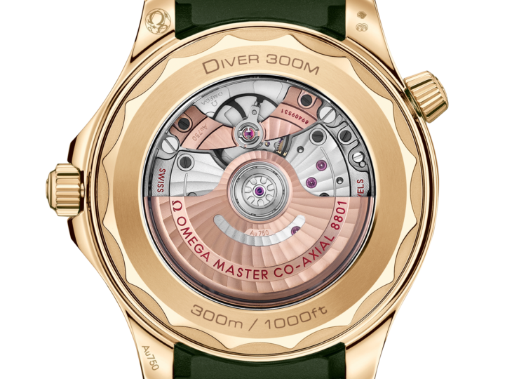 OMEGA シーマスター ダイバー300M 42mm グリーン文字盤 ムーンシャインゴールド 210.62.42.20.10.001
