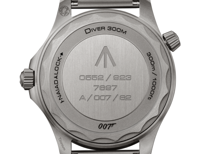 OMEGA シーマスター ダイバー300M 42mm 007 エディション ブラウン文字盤 チタン ブレスレット 210.90.42.20.01.001