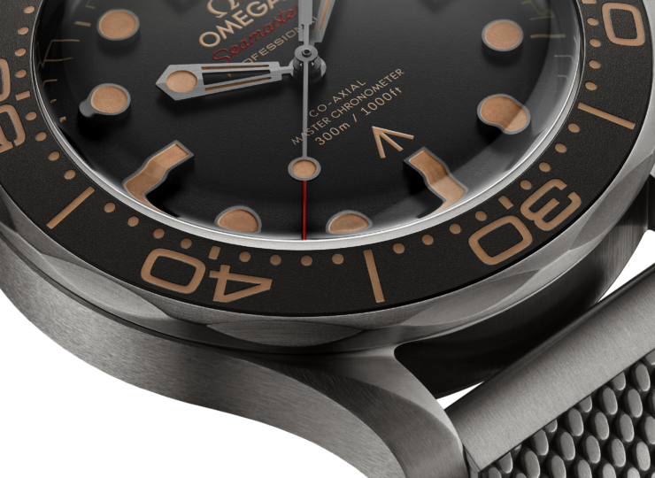 OMEGA シーマスター ダイバー300M 42mm 007 エディション ブラウン文字盤 チタン ブレスレット 210.90.42.20.01.001