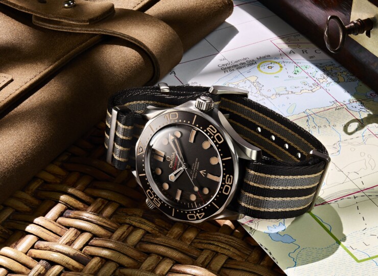 OMEGA シーマスター ダイバー300M 42mm 007 エディション ブラウン文字盤 チタン NATOストラップ 210.92.42.20.01.001