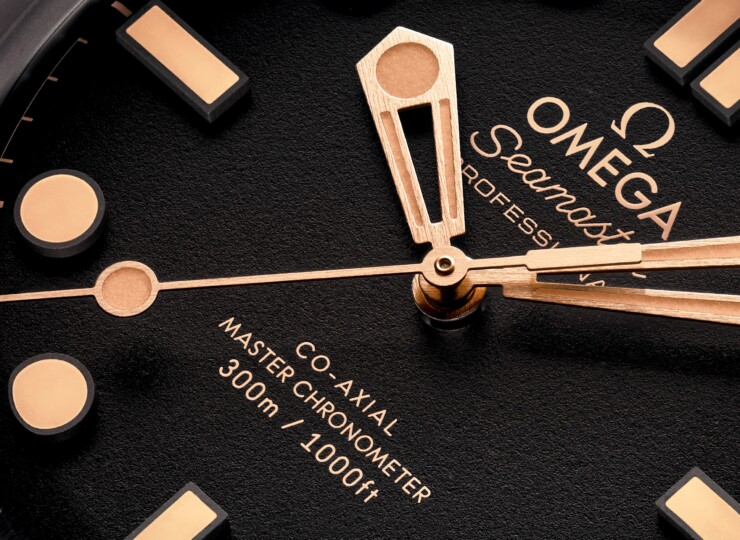 OMEGA シーマスター ダイバー300M 42mm ブラック文字盤 ブロンズゴールド 210.92.42.20.01.003