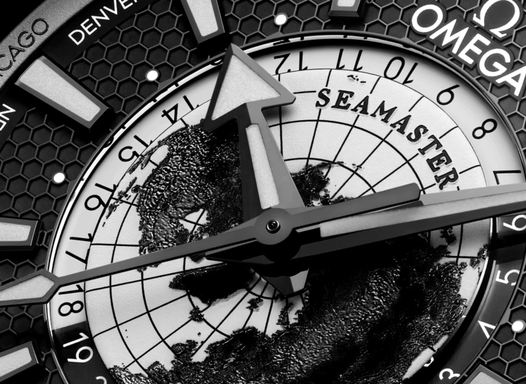 OMEGA シーマスター プラネットオーシャン 600M GMT ワールドタイマー 45.5mm ブラック文字盤 ブラックセラミック ブラック・ラバーストラップ グレー・アクセント 215.92.46.22.01.007