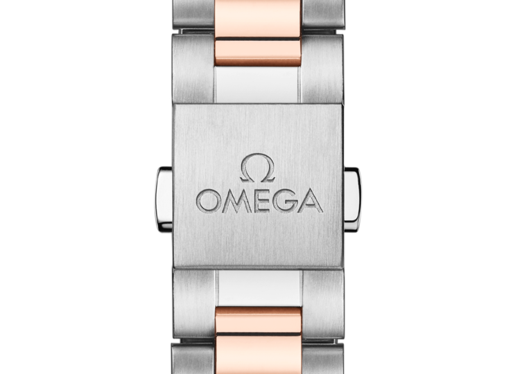 OMEGA シーマスター アクアテラ 150M シェード 38mm リネンカラー文字盤 220.20.38.20.09.001