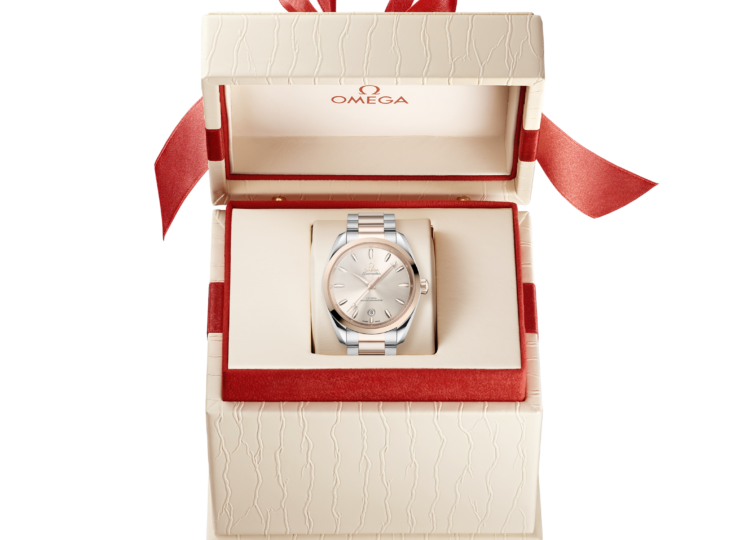 OMEGA シーマスター アクアテラ 150M シェード 38mm リネンカラー文字盤 220.20.38.20.09.001