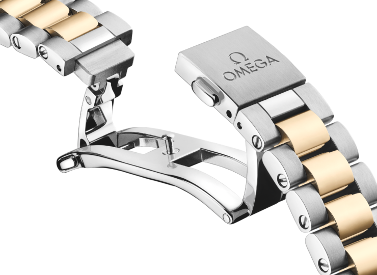 OMEGA シーマスター アクアテラ 150M 38mm レッド文字盤 220.20.38.20.10.002