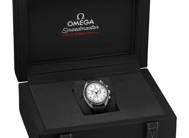 OMEGA スピードマスター ムーンウォッチ プロフェッショナル 42mm ホワイト文字盤 レザーストラップ 310.32.42.50.04.002
