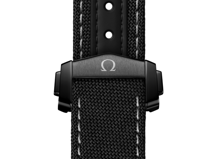 OMEGA スピードマスター ダークサイドオブザムーン 44.25mm ブラック文字盤 ブラックセラミック ナイロンストラップ（キャリバー 9900） 310.92.44.51.01.002