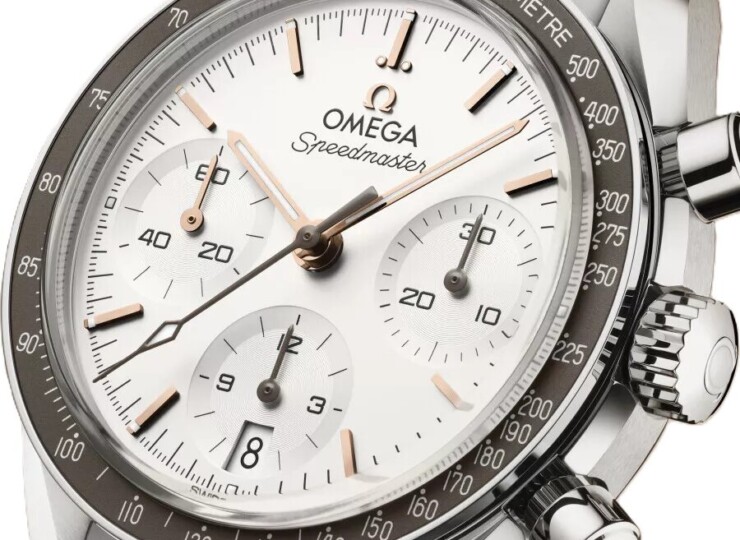 OMEGA スピードマスター 38mm シルバー文字盤 ステンレススティール 324.30.38.50.02.003