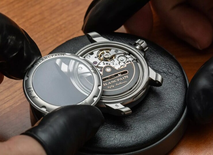 BLANCPAIN フィフティファゾムス オートマティック 42.3mm ブラック文字盤 チタン セイルキャンバス 5010-12B30-B52B