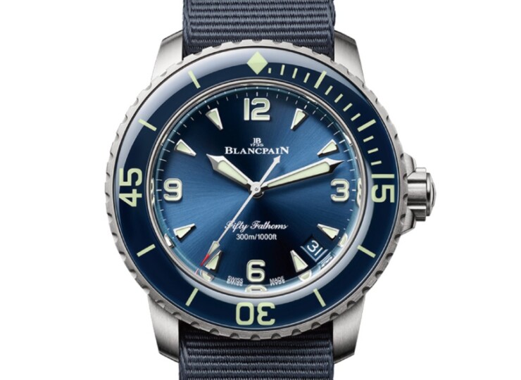 BLANCPAIN フィフティファゾムス オートマティック 42.3mm ブルー文字盤 チタン NATOストラップ 5010-12B40-NAOA