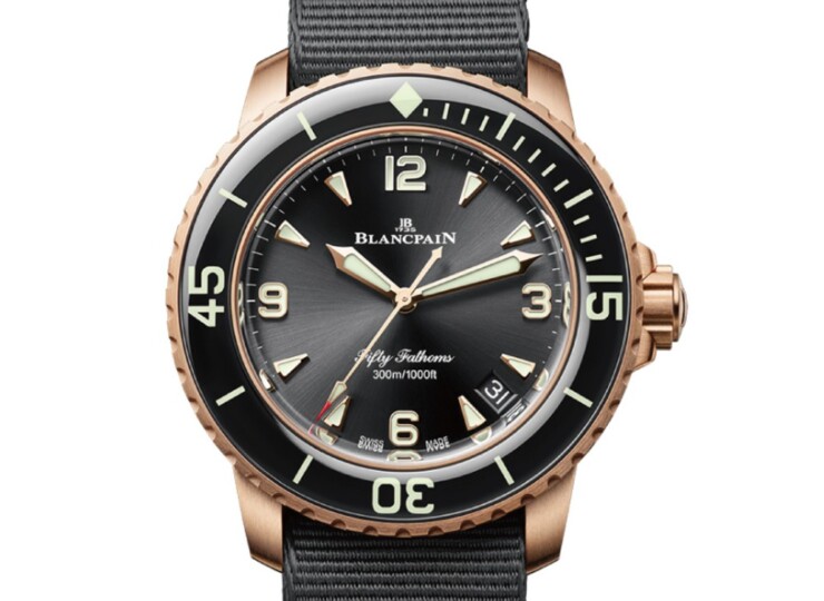 BLANCPAIN フィフティファゾムス オートマティック 42.3mm ブラック文字盤 レッドゴールド NATOストラップ 5010-36B30-NABA