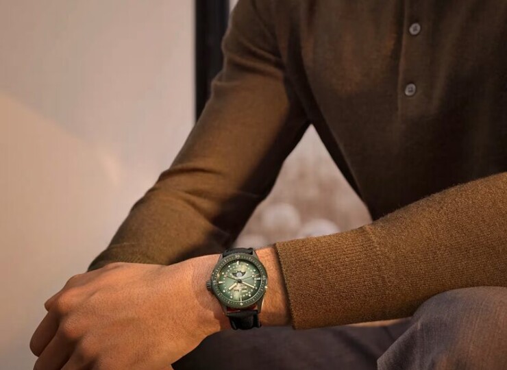 BLANCPAIN フィフティ ファゾムス バチスカーフ コンプリートカレンダー 43.6mm サンバーストグリーン文字盤 セラミック セイルキャンバス 5054-0153-B52A