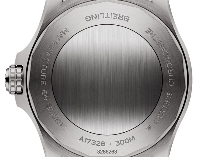 BREITLING アベンジャー オートマチック 42 ブラック文字盤 A17328101B1A1