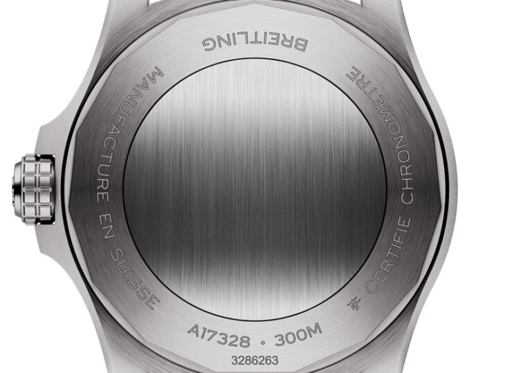 BREITLING アベンジャー オートマチック 42 ブルー文字盤 A17328101C1X1