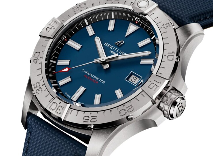 BREITLING アベンジャー オートマチック 42 ブルー文字盤 A17328101C1X1