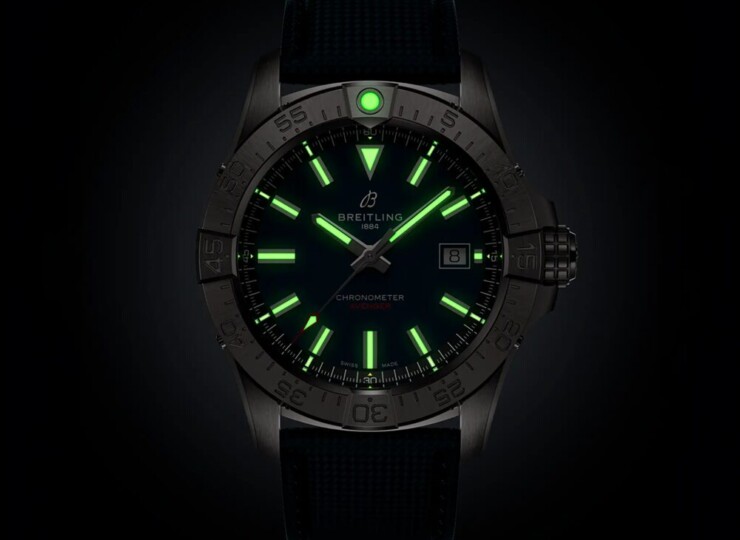 BREITLING アベンジャー オートマチック 42 ブルー文字盤 A17328101C1X1