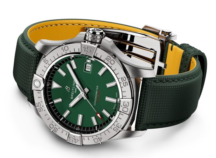 BREITLING アベンジャー オートマチック 42 グリーン文字盤 A17328101L1X1